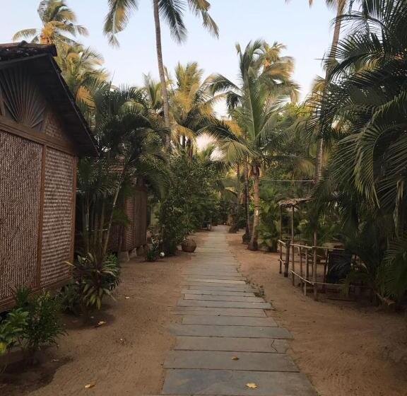 Village Susegat Beach Resort