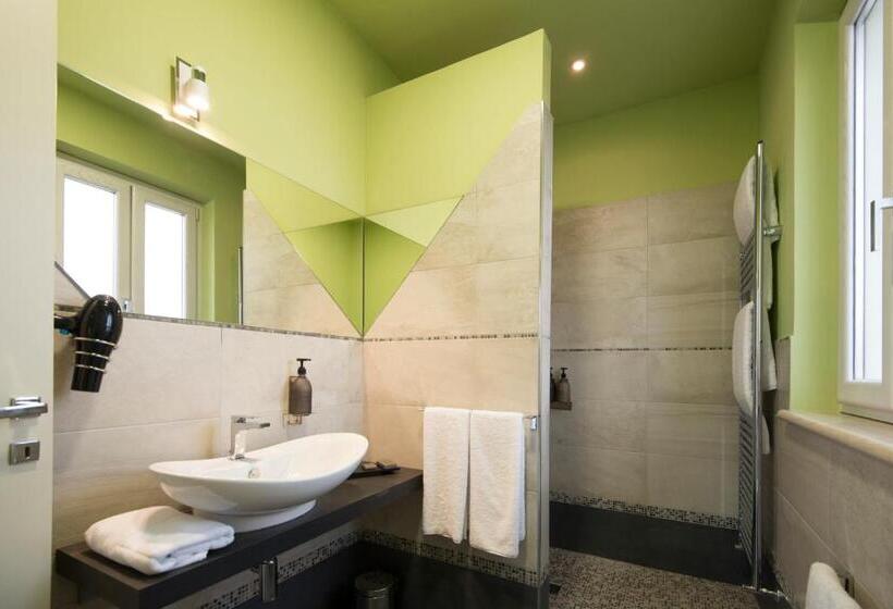 Bed and Breakfast Halex Room&food