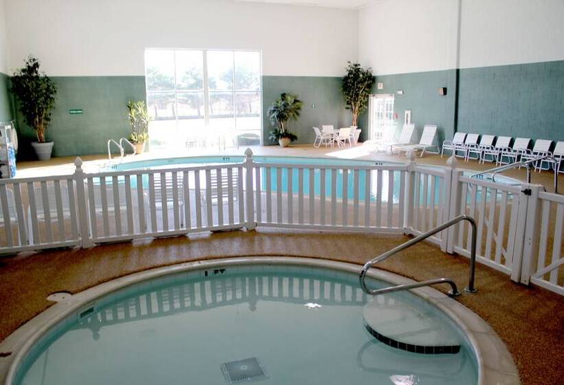 Отель Farmstead Inn And Conference Center