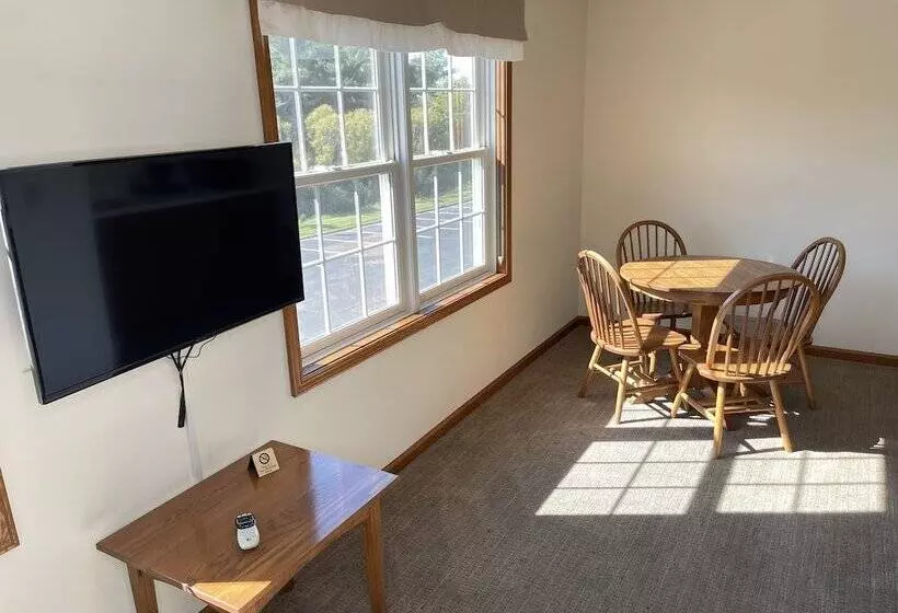 Hotelli Farmstead Inn And Conference Center