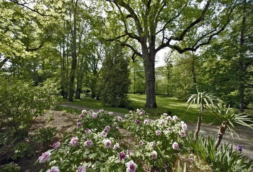 Отель Hostellerie De La Commanderie