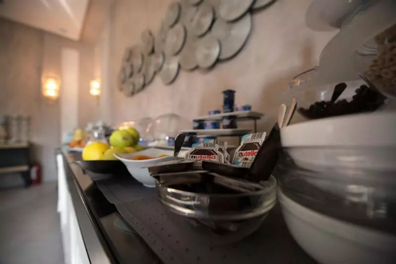 Hotelli Pensiunea Nora Prestige