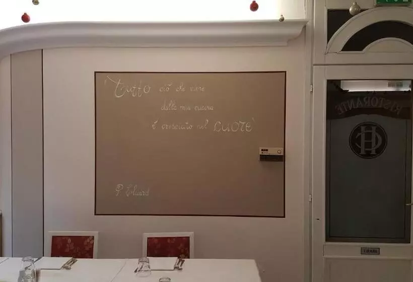 ホテル Ristorante Centrale