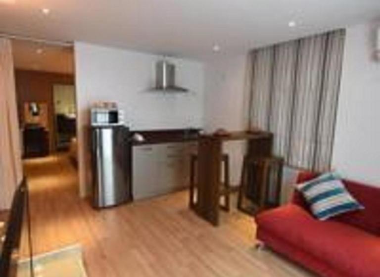 هتل The Varsity House Inn & Serviced Apartments