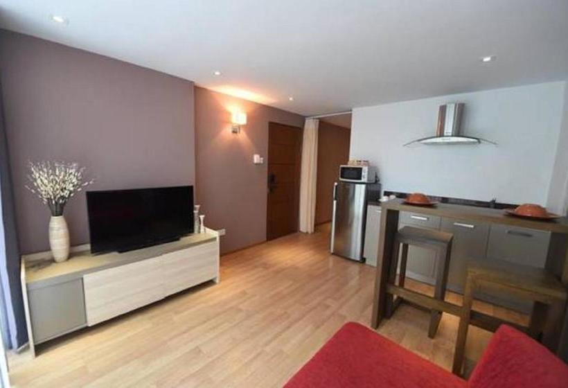 هتل The Varsity House Inn & Serviced Apartments