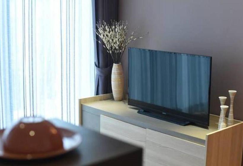 هتل The Varsity House Inn & Serviced Apartments