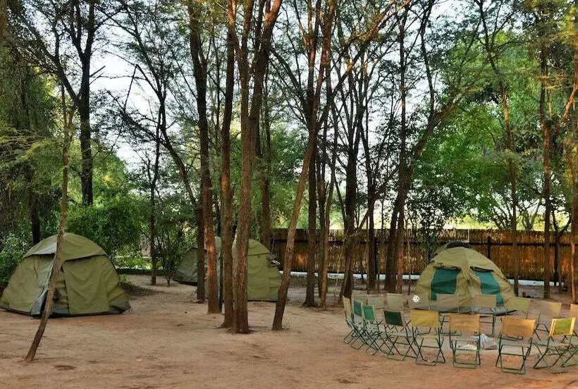 هتل Thebe River Safaris