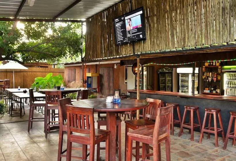 هتل Thebe River Safaris