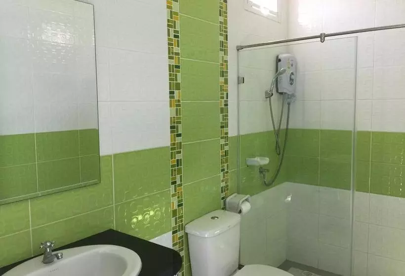 هتل Veerakit Grand