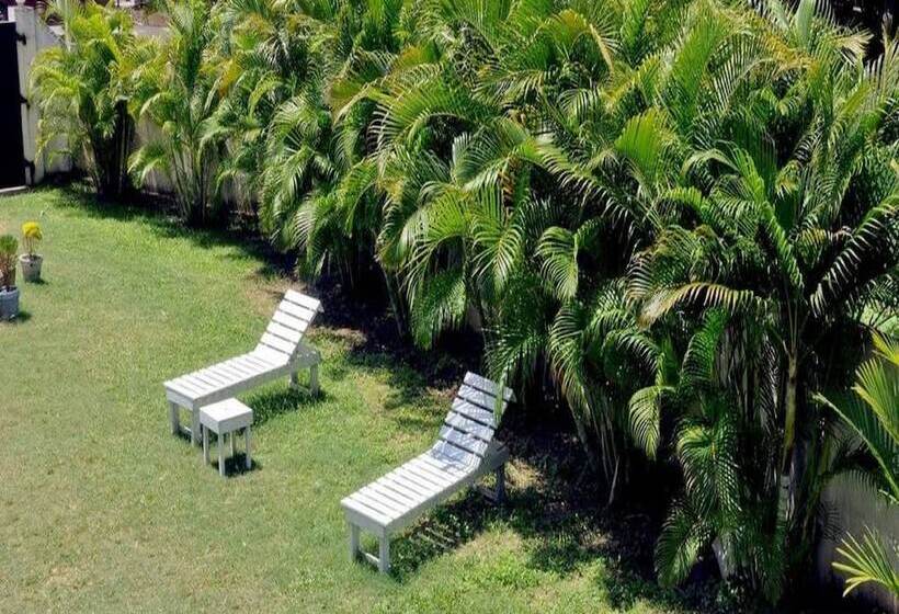 ホテル Vista Randiya Sea View Inn