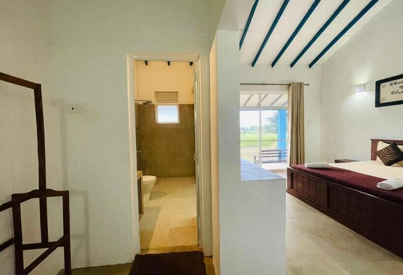 Resort Birdwing Sigiriya