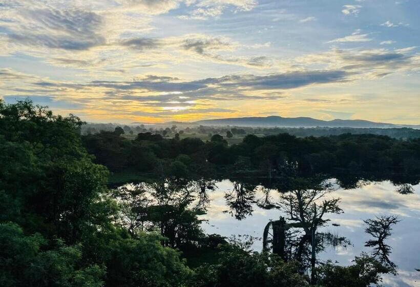 Resort Birdwing Sigiriya