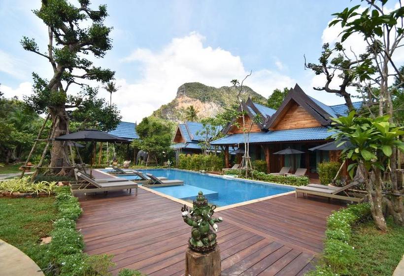 The Nine Thipthara Klongson Resort