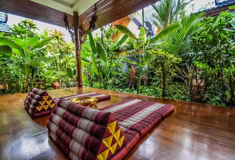 The Nine Thipthara Klongson Resort