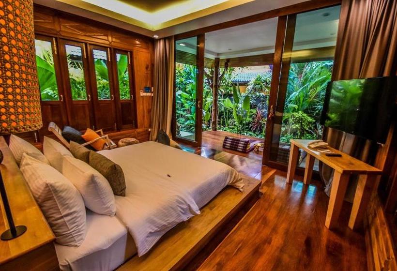 The Nine Thipthara Klongson Resort