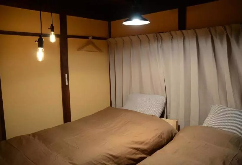 ベッドアンドブレックファースト Bed&breakfast Ichi