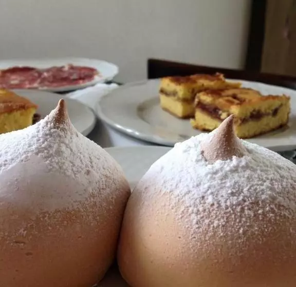 Hotelli Albergo Diffuso Il Casale