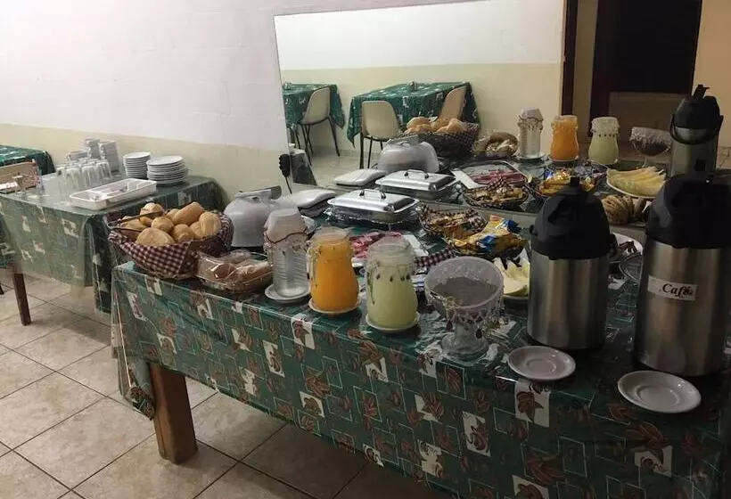 ホテル Imperial Inn