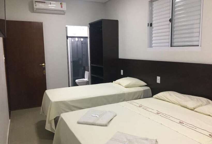 בית מלון כפרי Imperial Inn