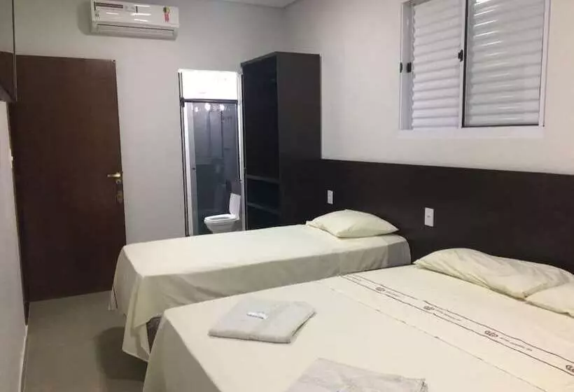 ホテル Imperial Inn