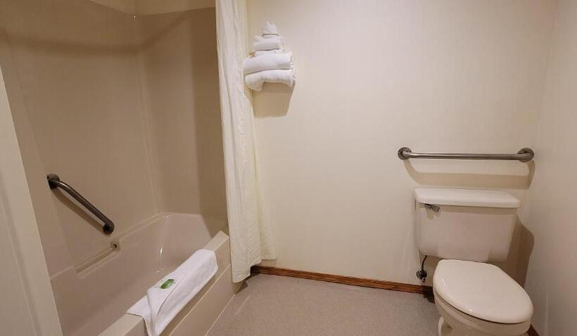 فندق Woodland Inn