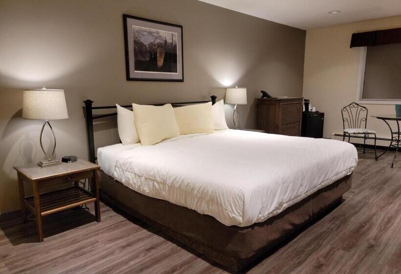 فندق Woodland Inn