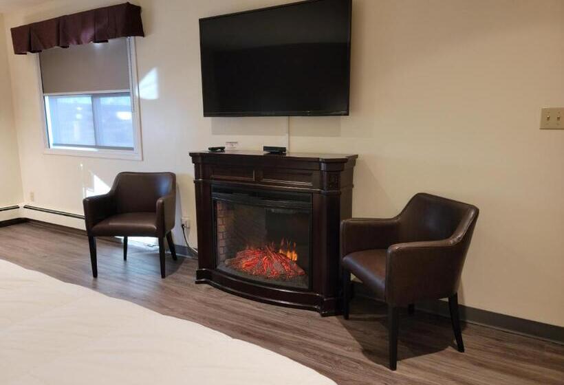 فندق Woodland Inn