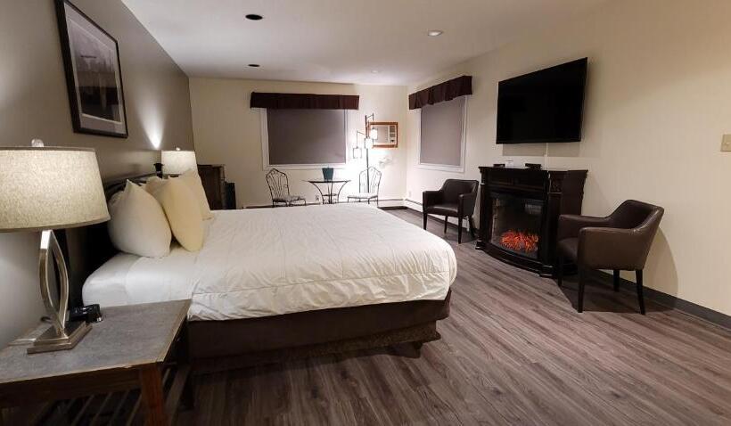 فندق Woodland Inn