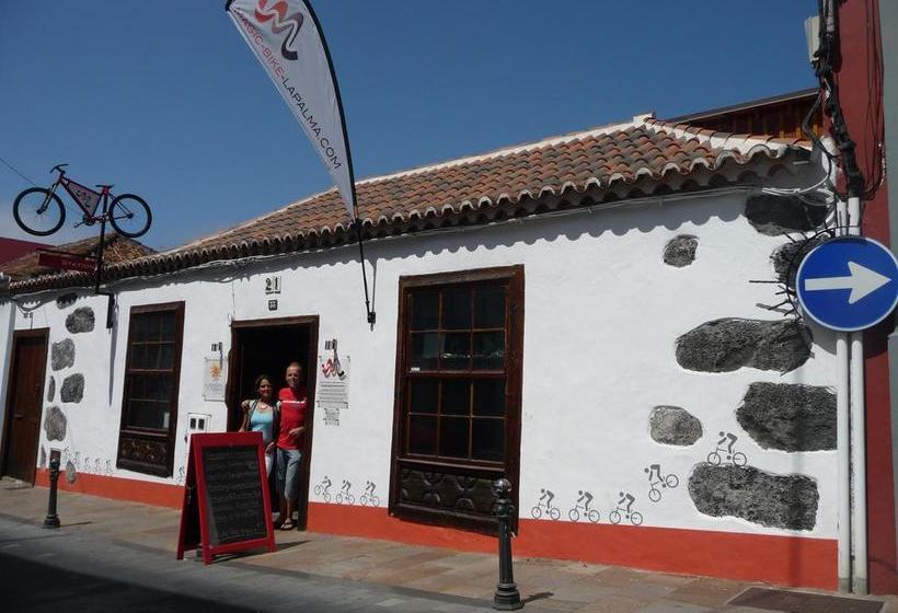 הוסטל El Porvenir