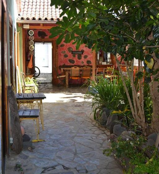 הוסטל El Porvenir