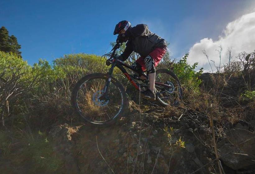 הוסטל El Porvenir