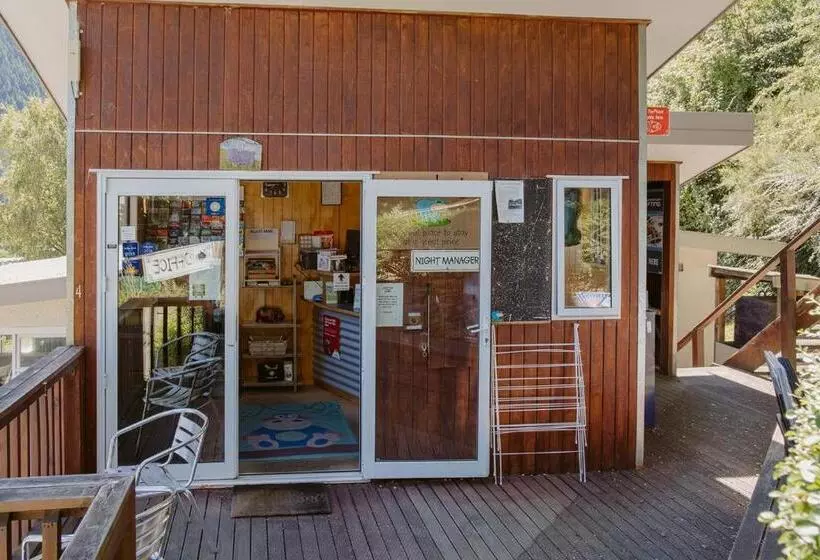 ユースホステル Hippo Lodge Backpackers