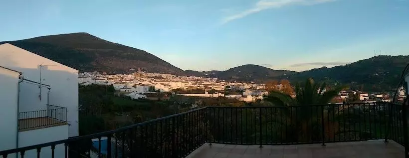 Albergue Rural De Algodonales   Hostel