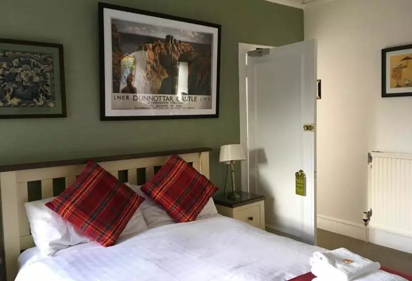 Aamiaismajoitus (B&B) Arduthie House