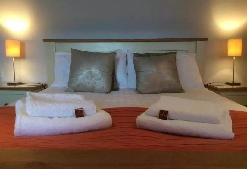 Aamiaismajoitus (B&B) Arduthie House