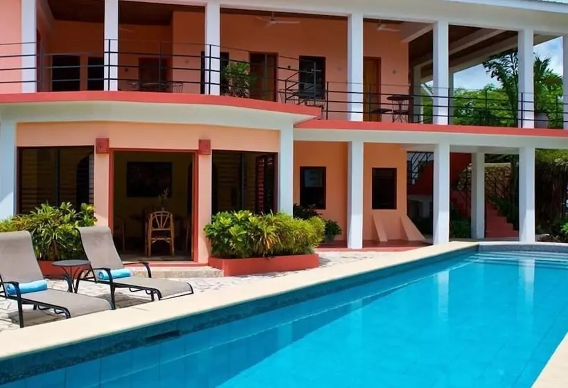 Aamiaismajoitus (B&B) Coral House