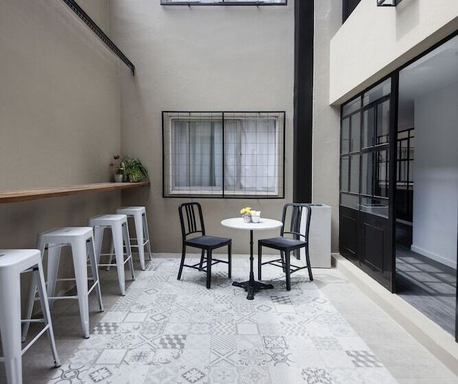 Отель Alto San Isidro