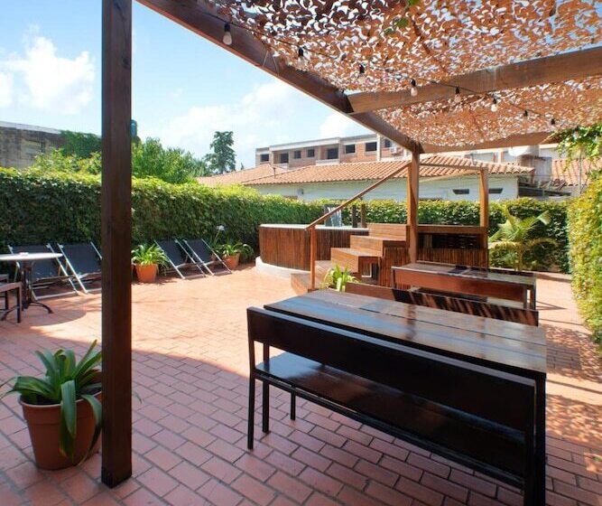 Отель Alto San Isidro