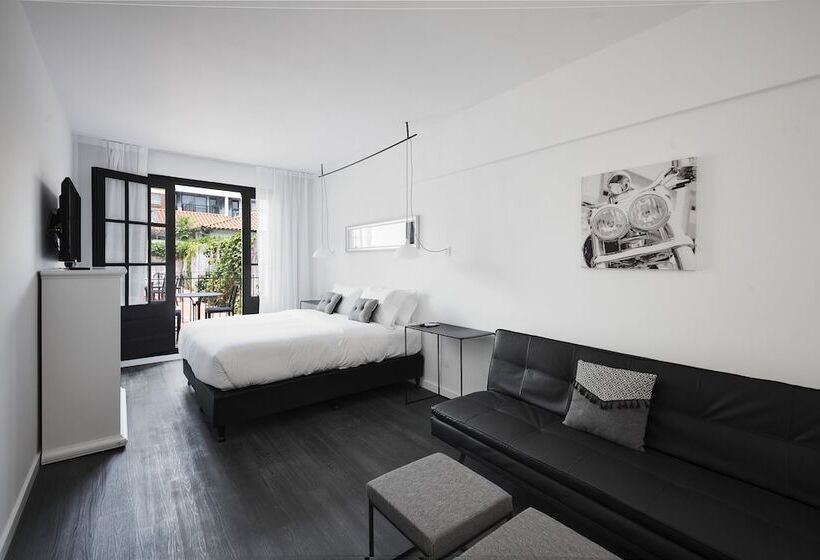 Отель Alto San Isidro