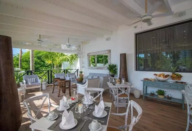 هتل Casa Hemingway