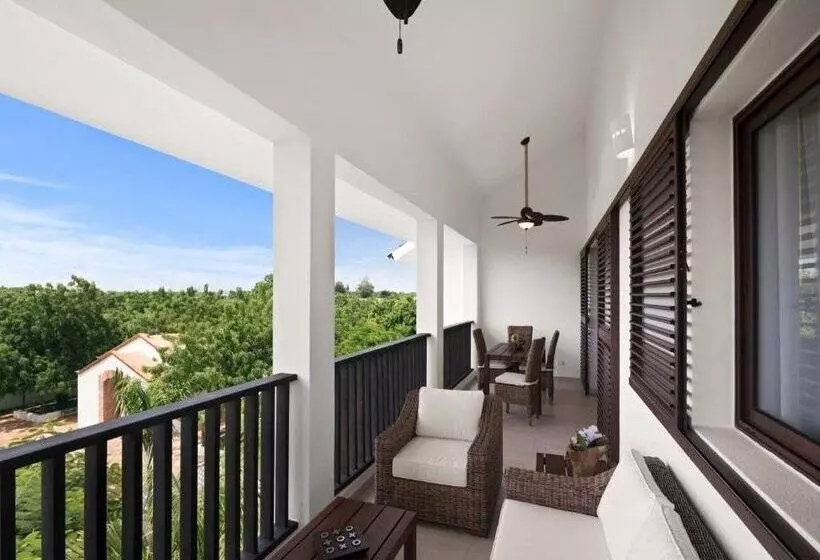 هتل Casa Hemingway