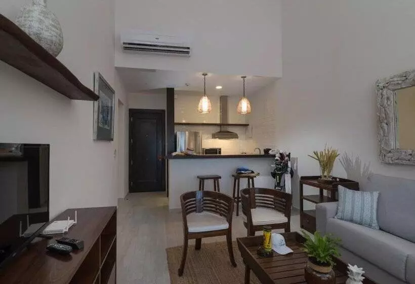 هتل Casa Hemingway