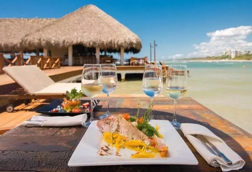 هتل Casa Hemingway