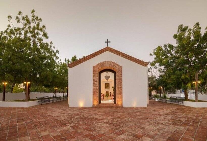 هتل Casa Hemingway