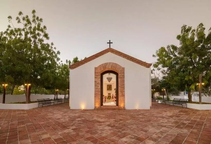 هتل Casa Hemingway