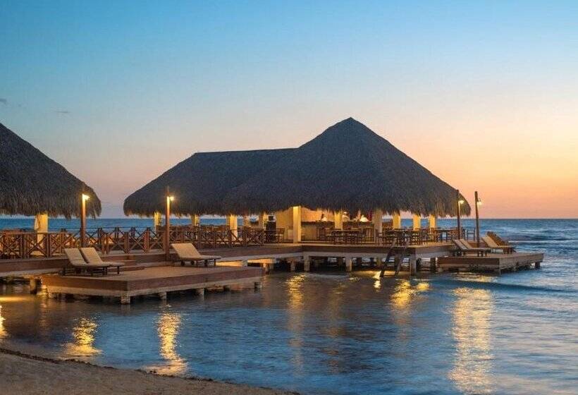 هتل Casa Hemingway