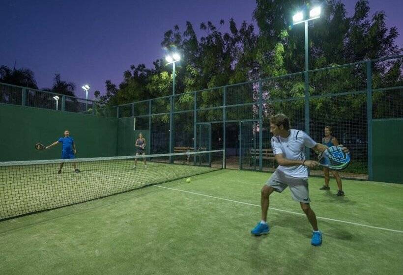 هتل Casa Hemingway