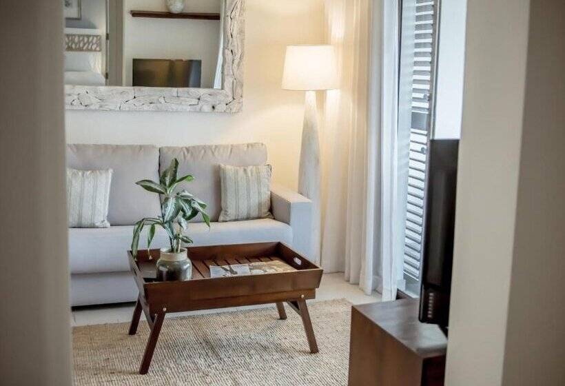 هتل Casa Hemingway