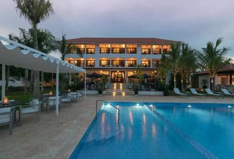 هتل Casa Hemingway