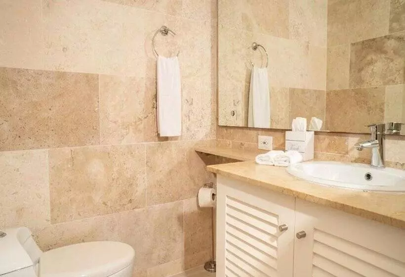 هتل Casa Hemingway